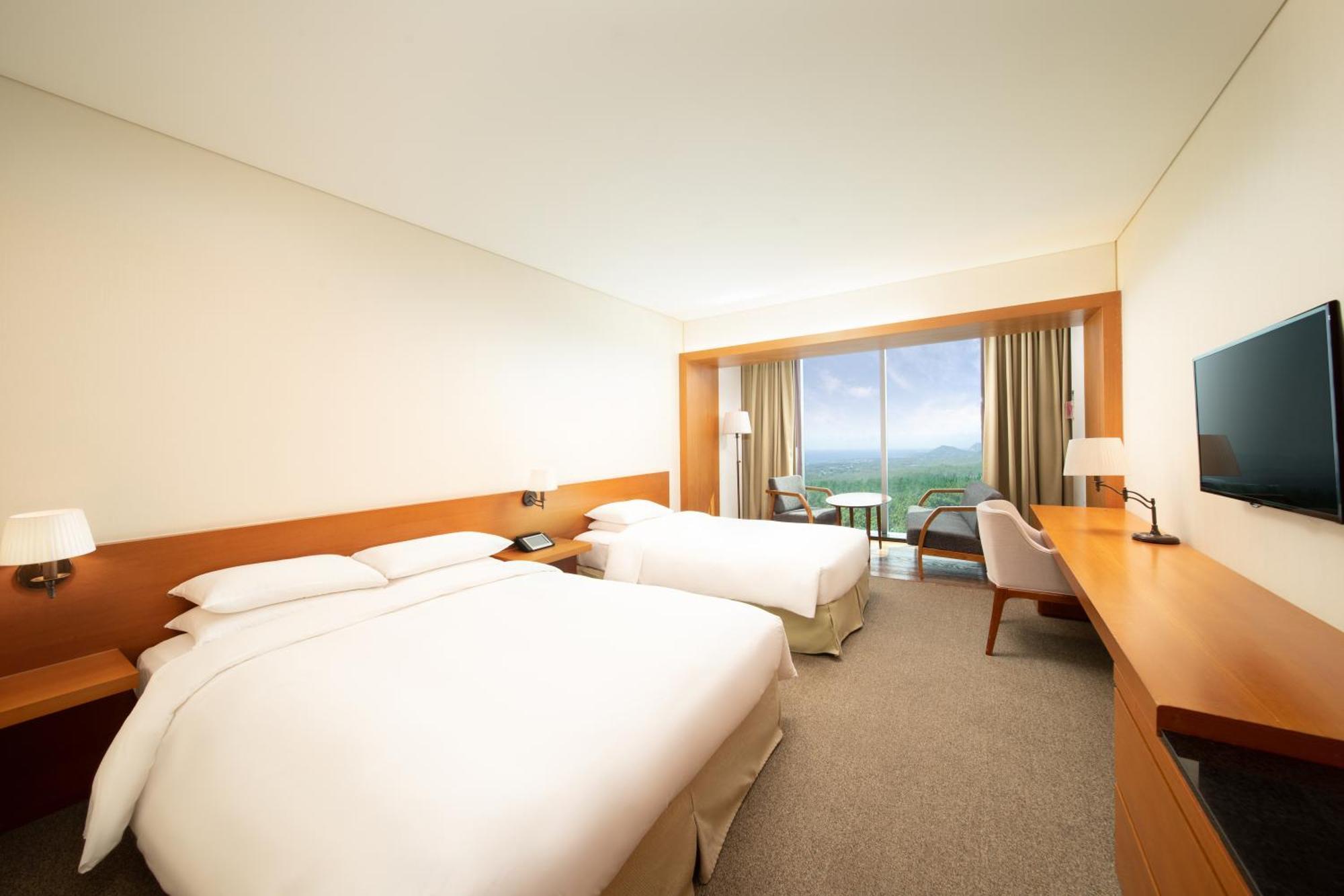 We Hotel Jeju Seogwipo Eksteriør bilde