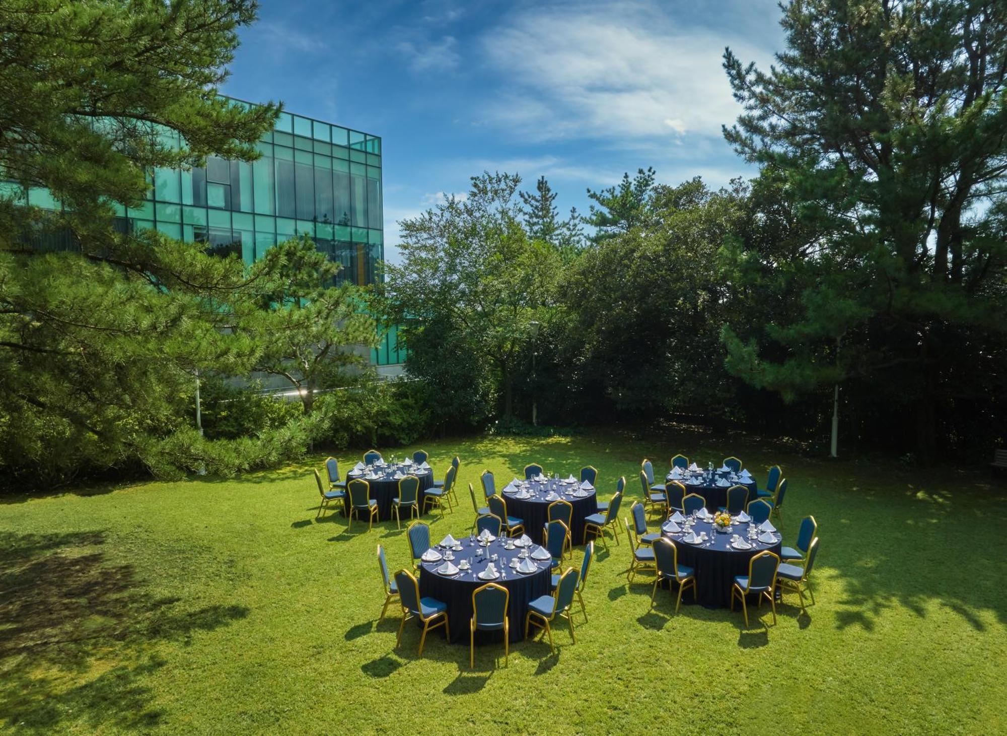 We Hotel Jeju Seogwipo Eksteriør bilde
