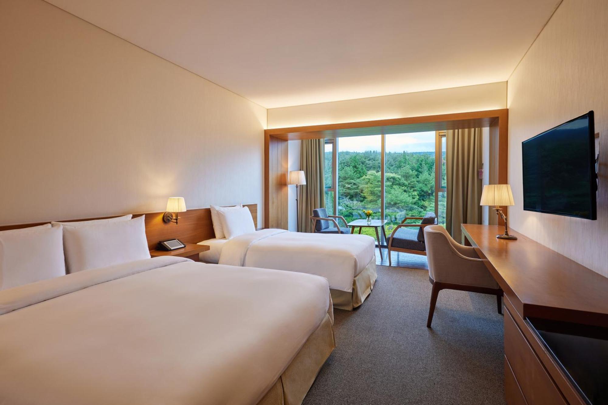 We Hotel Jeju Seogwipo Eksteriør bilde